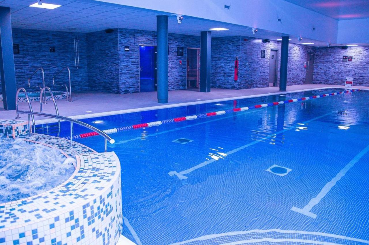 Village Hotel Bracknell Dış mekan fotoğraf