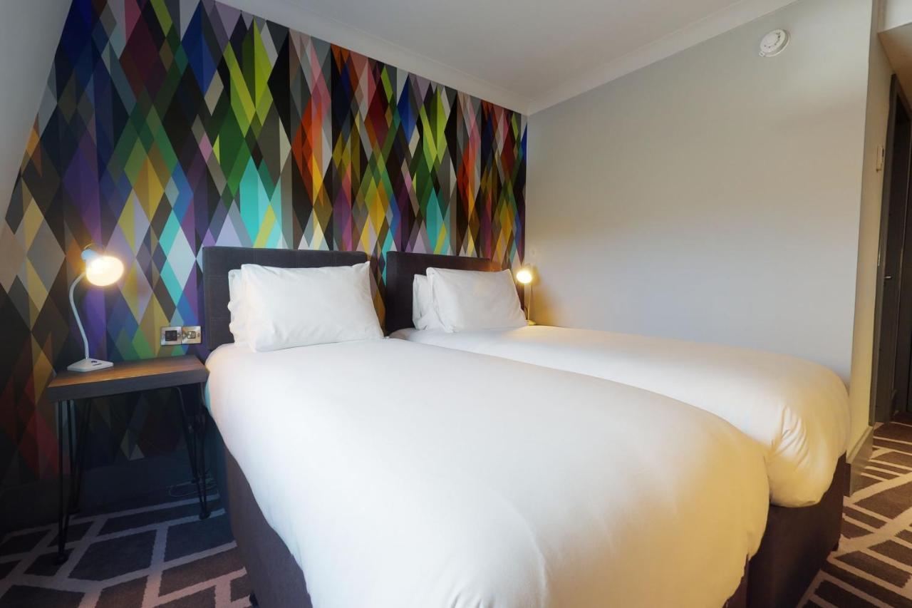 Village Hotel Bracknell Dış mekan fotoğraf